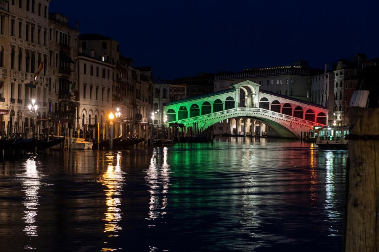 Al Gazzettino Hotel Venesia Bagian luar foto